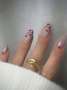 nude nails with abstract hearts Nontraditional Valentines Nails, Matte Valentines Nails, Valentines Nail, Vday Nails, Valentine Nail, Valentine Nail Art, February Nails