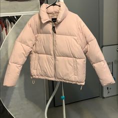 Nwt Never Worn Puffer Jacket. The Color Is Light Pink. Super Cute. It Has A Inside Pocket And Draw Strings On Both Sides. It’s Too Hot In Texas To Keep. Sad For Me But Happy For The Buyer. Smoke Free Pet Free Light Pink Puffer Jacket Outfit, Pink Puffer Jacket Outfit, Pink Puffy Jacket, Trendy Winter Jackets, Pink Puffer Jacket, Puffer Jacket Outfit, Cute Coats, Puff Jacket, Coats Women