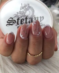 Bridesmaids Nails, Subtle Nails, Fancy Nails Designs, Simple Gel Nails, Short Acrylic Nails Designs, Nail Art Ideas, Classy Nails, Chic Nails