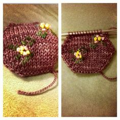 two pictures show the same purse with flowers on it, and one is made out of yarn