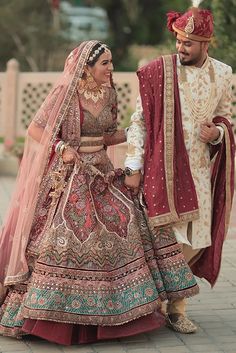 Lahanga Design Latest For Bride, Wedings Drees India, Jaipuri Bridal Lengha, Modern Bride Lehenga, Indian Bride Engagement Dresses, Brides Lehenga Indian, Brides Dresses Indian, Weeding Lehanga Design For Bride, Bridal Looks Indian Brides In Lehenga