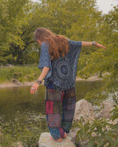 Hippie Core Outfits, Autumn Hippie Outfits, Hippie Fashion Outfits, Masc Hippie Outfits, Hippie Granola Outfits, Modest Hippie Outfits, Hippie Style Winter, Soft Hippie Aesthetic, Diy Hippie Clothes