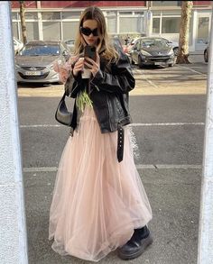 𝐧𝐚𝐭𝐭𝐬𝐮 (@_n_a_tt_s_u_) on Threads Tutu Street Style, Tulle Skirt With Leather Jacket, Tule Skirt Outfits Casual, Maxi Tulle Skirt Outfit, Tule Outfit, White Tulle Skirt Outfit, Tule Skirt Outfit, Tulle Skirt Outfit Casual Street Style, Pink Tulle Skirt Outfit