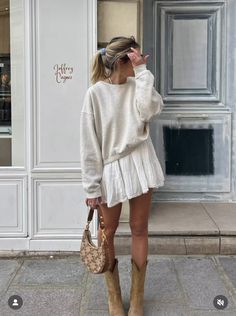 Cowboy Boot Outfits, Downtown Outfits, Rodeo Outfits, Rock Outfit, Outfit Trends, Dinner Outfits, Outfit Inspo Fall