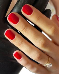 2024 Spring Nails Short, Short Classy Nails Square Oval, Gel Nail Ideas, Spring Nails Ideas, Short Nail Manicure, Simple Spring Nails, Simple Fall Nails, Short Gel Nails, Spring Nail Trends