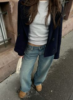 @loladorn_ Look Legging, Mode Zara, Skandinavian Fashion, Stockholm Style, Uni Outfits, Looks Party, Outfit Jeans