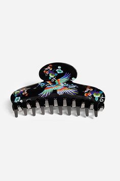 Offering a statement piece that combines sophistication with whimsical charm, the Dreamer Garden Hair Clip adds a splash of color to your everyday styling. Featuring a beautiful depiction of a tropical bird in flight, this sturdy clip is perfect for daily use. Add to your handbag for easy access at a moment's notice. Johnny Was Women's Dreamer Hairclip in Black Embroidered Jeans, Boho Chic Outfits, Tropical Birds, Johnny Was, Birds In Flight, Color Splash, The Dreamers, Hair Clips, Boho Chic