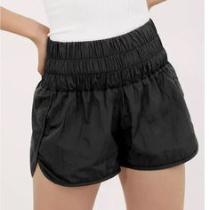 Nwt Ododos Shorts Go To Athletic Shorts Sz L Unique Smocked Waist High Waist Black Mesh Back Pocket Quick Dry 100% Nylon Thanks For Looking !!! Amazon Athleisure, Summer Running, Womens Athletic Shorts, V Line, Elastic Shorts, Tennis Skirts, Black Houndstooth, Amazon Must Haves, Shorts For Women