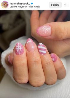 Chic Christmas Nails, Shellac Colours, Slay Nails, Nails Xmas, Nail Vibes, Festive Nails, Different Nail Shapes