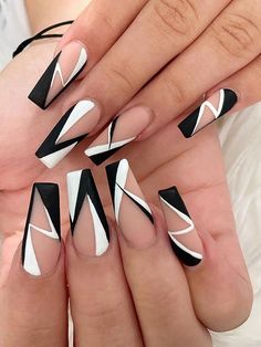 Multicolor  Collar    Color Nails Embellished   Beauty Tools Black White Geometric Nails, Geometry Nails Design, Black And White Coffin Acrylic Nails, Black And White Nail Designs Coffin, Black Nail Inspo Coffin, Cute Short Birthday Nails, Checkered Nail Designs, Black And White Nail Design, Black And White Nail