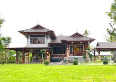 แบบบ้านไทยประยุกต์ บ้านป่าตาล BP27 ก่อสร้าง จ.นครศรีธรรมราช Kerala Houses, Modern Exterior House Designs, Home Design Plan, House Outside Design, Bungalow House, Village House, Traditional Modern