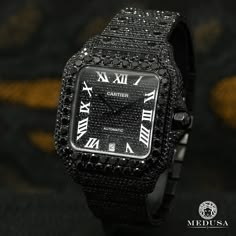 Montre Cartier Santos 100 XL avec Diamants noires Montre Santos, grand modèle, mouvement mécanique à remontage automatique 1847 MC. Boîte en acier, couronne à 7 pans ornée d'un spinelle de synthèse facetté, cadran opalin argenté, aiguilles en forme de glaive en acier bleui, glace saphir. Bracelet acier avec système de mise à taille "SmartLink". Deuxième bracelet en veau, avec boucle déployante interchangeable en acier. Les deux bracelets sont équipés du système d'interchangeabilité "QuickSwitch" Black Cartier Watch, Cartier Santos 100 Xl, Black Diamond Watch, Diesel Watches For Men, Cross Pendant Men, Cartier Santos 100, Bracelet Cartier, Swiss Luxury, Cartier Panthere