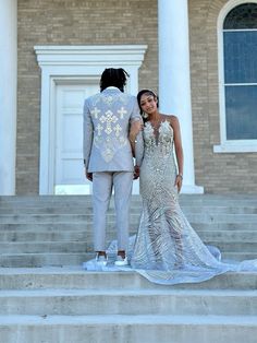 #prom2k24 #prom #promdresseslong #blackpeopleprom #prom White Prom Couple Outfit, Silver Prom Dress With Date, White And Silver Prom Suit, Silver And Red Prom, Prom Color Ideas For Couples, Prom Couples Outfits Matching, Black People Prom Dresses, Grey Prom Suit, Black Prom Couples Outfit