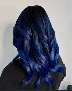 blue hair with black roots Dark Blue Hair With Bangs, Blue Hair With Black Roots, Blue Hair Dark Roots, Black Hair With Colored Roots, Royal Blue Hair Color, Blue Hair With Black, Blue Roots Black Hair, Navy Blue Hair Color, Black Hair Purple Highlights