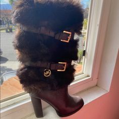 Perfect Condition Mcbling Outfits, 2000 Shoes, Wisteria Lane, Boot Heels, Fur Heels, Michael Kors Boots, People Clothes, Clothing Sites, Hot Heels