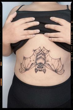 Bat tattoo inspiration Bats Tattoo Design, Vampire Tattoo, App Filter, Tasteful Tattoos, Inspiration Tattoo, Airbrush App, Tattoo You, Body Mods