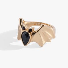 Gold Vampire Ring, Bat Ring, Jewelry Style Guide, Glam Gifts, Gothic Ring, Bar Jewelry, Halloween Style, Halloween Charms, Gothic Rings