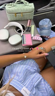 Pink Essentials, Girly Essentials, Comfortable Headphones, Apple Headphones, Everyday Bag Essentials, Quick Getaway, Airpods Max, Handbag Essentials, Healthy Girl