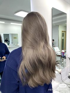 Dark Ash Blonde With Lowlights, Light Smoky Brown Hair, Milky Chocolate Hair, Intense Ash Blonde Hair, Light Rice Ash Hair Color, Mushroom Blond Hair Color, Dirty Blonde Ashy Hair, Hair Colours For Neutral Skin Tones, Ash Blonde Cool Tones