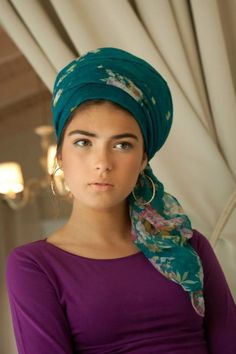 Jewish Head Wraps, Jewish Women Fashion, Patterned Scarf, Jewish Women