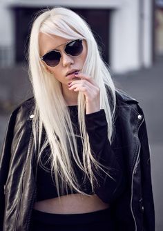 Ice Blonde Hair, Hair Doo, Bleach Blonde Hair, Ice Blonde, Blonde Hair Inspiration, Bleach Blonde, Bleached Hair, Metal Trim, Estonia