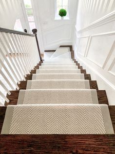 Grey and Ivory Herringbone flat weave wool custom stair runner The Carpet Workroom Boston Massachusetts Herringbone Stair Runner, Stairway Carpet, Stairs Runner, Carpet Staircase, Stairs Renovation, House Staircase, Hallway Inspiration