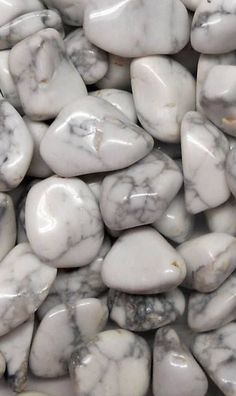 Howlite Crystal Aesthetic, Howlite Aesthetic, Rocks Aesthetic, Grey Crystals, About Crystals, Higher Energy, Crystal Vibes, Turquoise Rose, Stone Wallpaper