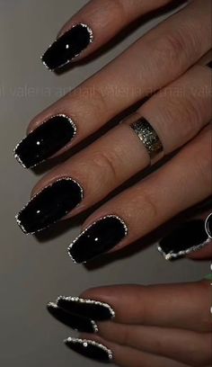 Black Prom Nails, Black Silver Nails, Maroon Nail Designs, Black And White Nails, Hoco Nails, Silver Nail Designs, Black Nails With Glitter, White And Silver Nails, Maroon Nails