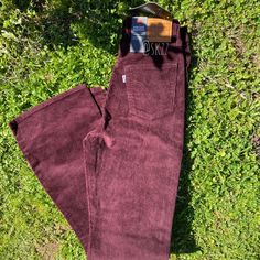 Brand New With Tags Size 25 Maroon Almost Brown Color 12” Rise Super Soft And Comfy Dark Wash Jeans Women, Levis Ribcage, Low Rise Bootcut Jeans, Levis 550 Jeans, Levi Jeans Women, Low Boots, Romantic Colors, Bootcut Pants, Distressed Denim Jeans