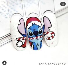 Stitch Nails Christmas, Olaf Christmas Nails, Christmas Stitch Nails, Stitch Christmas Nails, Cartoon Christmas Nails, Stitch Nails Disney, Nail Art Stitch, Christmas Nails Disney, Stitch Nail Designs