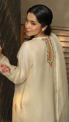 Mehreen Humayun, Khadi Kurta, Embroidered Kurtis, Suit Punjabi, Bridal Suit, Stylish Kurtis, Organza Suits, Latest Dress Design, Neck Designs For Suits