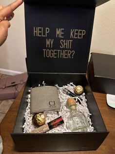 Groomsmen Gifts Box Ideas, Gaming Groomsmen Proposal, Man Of Honor Proposal Box Ideas, Best Man Wedding Gift, Asking To Be Groomsmen Ideas, Bridesmades Proposal Ideas, Grooms Box Ideas, Ideas For Groomsmen Gifts, Best Man Box Ideas