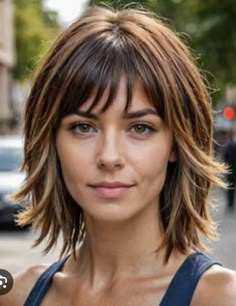 Womens Hair Over 50, Blended Bob Hairstyles, Short Cuts For Straight Hair, Medium Shaggy Hairstyles Choppy Layers, Short Shaggy Bob Haircuts, Choppy Layered Haircuts For Medium Hair, Mom Hairstyles Short, Layered Shaggy Bob