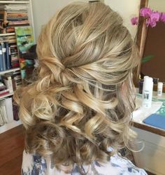 Curly Half Up Hairstyle For Medium Hair Mother Of Bride Hair, Partial Updo, Mother Of The Bride Hairstyles, Up Hairdos, Wedding Hairstyles For Medium Hair, Wedding Hairstyles Medium Length