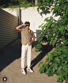 Hawaii Outfits Men, Luke Aesthetic, Europe Travel Outfits, European Men, Mens Casual Outfits Summer