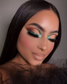 Carnaval Make-up, Fire Makeup, Maquillage Yeux Cut Crease, Makeup For Black Skin, Eye Makeup Pictures, Eye Makeup Designs, Dope Makeup