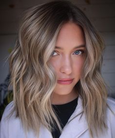 Lived-In Dishwater Blonde Balayage Dirty Blonde Hair Ideas, Blonde Highlights Short Hair, Cool Blonde Balayage, Dishwater Blonde, Dirty Blonde Hair Color Ideas, Natural Dark Blonde, Fall Blonde Hair, Short Hair Highlights, Blonde Hair Ideas