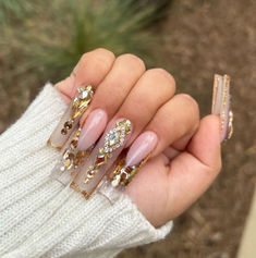 50 Elegant and Cute Rhinestone Nail Designs Natural Nail Art, Manicure Tips, Coffin Press On Nails, Fake Nails With Glue, Nails Prom, Nail Length, Prom Nails, Rhinestone Designs, Artificial Nails