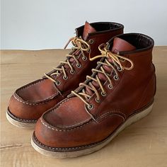 Men’s Redwing Classic Moc 7 Wide. Lightly Used. Please Look At Redwing Sizing. I Think These Fit More Like A Men’s 9. Redwing Outfit Men Styles, Mens Red Wing Boots Outfit, Redwing Boots, Mens Redwing Boots Outfit, Red Wings Boots Men, Redwing Boots Silversmith, Red Wing Boots, Guys Be Like, Red Wings