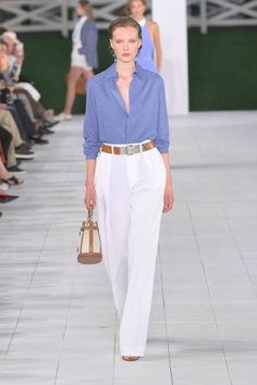 Ralph Lauren Spring 2025 Ready-to-Wear Runway, Fashion Show & Collection Review [PHOTOS] Ralph Lauren Spring Summer, Ralph Lauren Runway, Wedding Guest Outfit Inspiration, Ralph Lauren Looks, Ralph Lauren Fall, Christmas Party Outfit, 2025 Fashion, Spring 2025, Show Collection