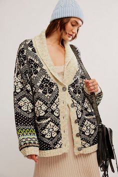 Wrap yourself in cozy luxury with the Free People Sasha Cardigan in Onyx Blossom Combo.This cardigan isn't just another sweater; it's a luxuriously soft embrace waiting to be worn. Imagine a beautiful combination of black and floral accents that adds... Layering Tops, Long Sleeve Layering, Jacquard Cardigan, Cardigan Oversized, Shawl Collar Cardigan, Collar Cardigan, Layered Tops, Cozy Chic, Love Is Free