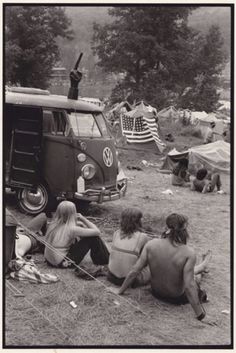 "Woodstock was a pale pot scene. This is a heavy hallucinogens scene." – 25 Amazing Photos Captured Daily Life at the Powder Ridge Rock Festival, 1970 ~ vintage everyday Hippie Music