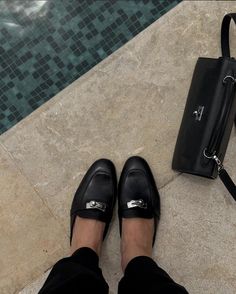 hermes kelly25 black and black kelly mules Kelly 25, As Above So Below, Outfits Spring, Stockholm, Spring Outfits, Instagram Profile, Fashion Inspo, Photo And Video, Instagram Photo