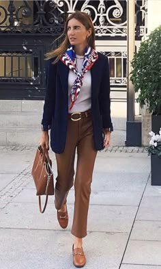 Beige Hose, Over 60 Fashion, Europe Outfits, Chic Fall Outfits, Casual Outfit Inspiration, Scandinavian Fashion, With My Friends