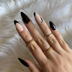 Chic Black Nails Classy, Black Nails For Bridesmaid, Cute Nail Inspo Medium Length, Nails For Wedding Guest Black, Nails That Would Go With A Black Dress, Coffin Style Nails Black, Black Hailey Bieber Nails, Nail Designs For Black Nails, Black Nail Dipping Powder Designs