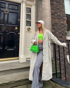 Hannah Lesley on Instagram: “Neon green w recycled clothing @boohoo ⚡️ boohoo’s recycled range is just the comfiest!!!” Recycled Clothing, 2022 Fashion, Recycle Clothes, Neon Green, Recycling, Neon, Range