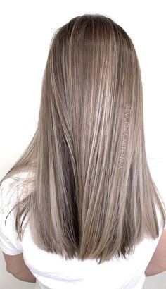 Almond Blonde Hair Highlights, Ash Blonde Vs Ash Brown, Mushroom Brown Straight Hair, Summer Hair Colour Ideas, Light Hair Colour Ideas, Cold Brunette Balayage, Haircolor Ideas 2022 Fall, Natural Mouse Brown Hair, Cold Tone Blonde Hair