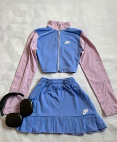 Sporty Girl, Ruby Woo, Woo Woo, Ara Ara, Baggy Clothes, Diy Fashion Clothing, 2000s Fashion Outfits, Sporty Outfits, School Fits