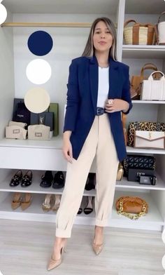 Outfit Formal Mujer, Outfit Ideas 2024, Effortless Outfit, Stylish Work Attire, Outfit Mujer, Trends For 2024, Winter Styles, Aesthetic Outfit Ideas, Stylish Work Outfits