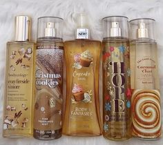 Bath And Body Works Perfume Aesthetic, Bath And Body Works Aesthetic, Aesthetic Perfumes, Her Perfume, Victoria's Secret Perfume, Fragrances Perfume Woman, Body Hygiene, Perfume Collection Fragrance, Bath And Body Works Perfume